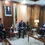 المجمع الصيني “كيبينغ غروب” يعرض مشروع لإنتاج الزجاج الشمسي بالجزائر